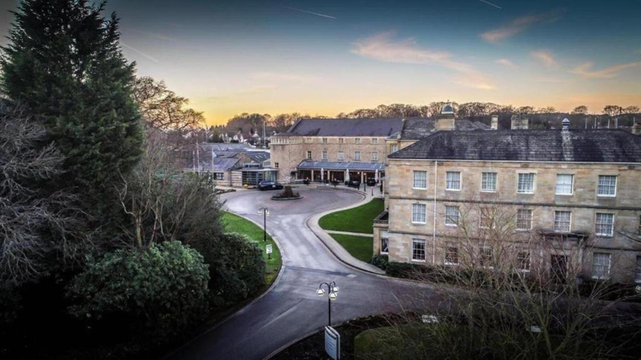 Weetwood Hall Estate Leeds  Exterior photo
